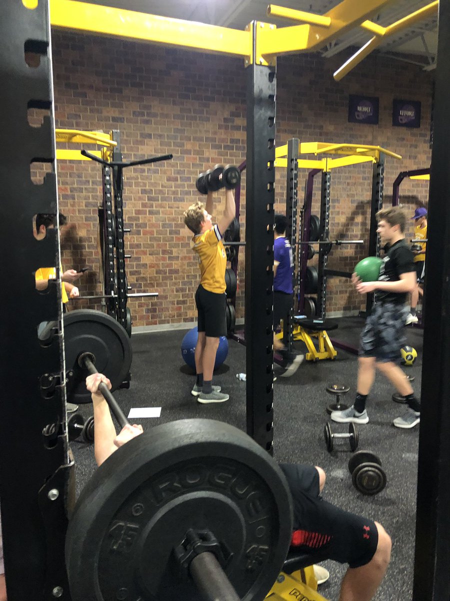 Bellevue West Thunderbirds Baseball tweet media