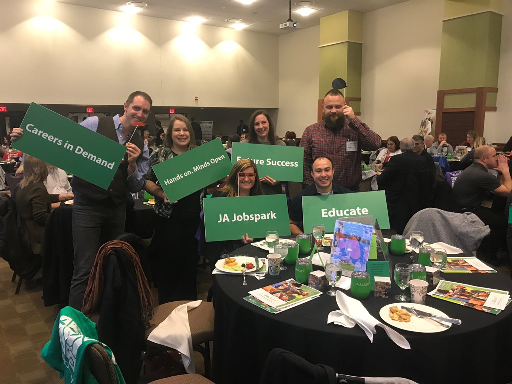 JACentralInd's tweet image. One single interaction can change the trajectory of a student’s life... Be that empowering force with #JAJobSpark! #empowerstudents #dreambig