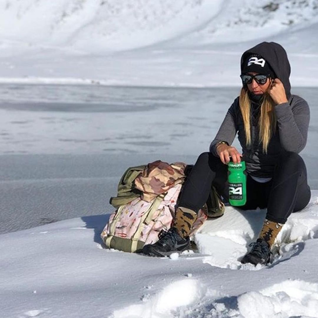 YulibelRodrigu1's tweet photo. Winter weather welcome (especially with hydration in hand) ❄️Where will #Herbalife24 take you this season?  #HerbalifeNutrition. #RebuildStrength #MiNutriciónFavorita  #InspiraciónHerbalifeNutrition. #YulibelTeam #EEUU #México #Chile #Ecuador #Argentina #España #Venezuela https://t.co/BpraRRGJ3X