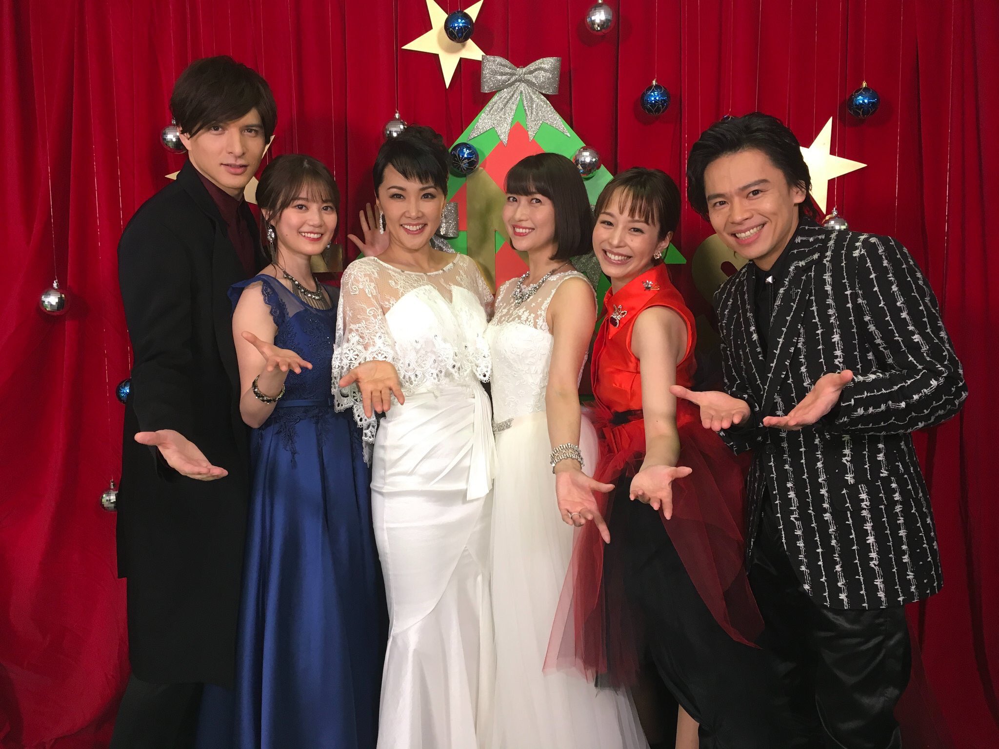 カグヤ Lovely奈々クラ Fns歌謡祭 先週の第1夜の声優枠に続き 第2夜のミュージカル枠も大好きな人達が沢山出てて釘付けでした ﾟ あーやと沙也加ちゃんlove 来年はもっとミュージカル観に行きたい Fns歌謡祭第２夜 ミュージカル 平野綾