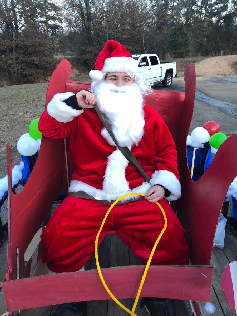 archildrensIPC's tweet photo. Camden Fairview Drive Smart Challenge Christmas Parade Float #EvenSantaBucklesUp #SantaAndSeatbelts #EmbraceTheBelt #InjuryPrevention #TheIPC #CamdenFairview #BuckleUp https://t.co/lROfxy6764