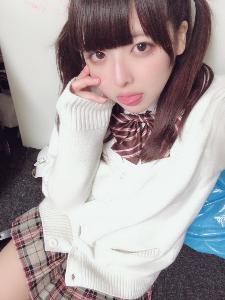 watak37's tweet photo. おやすみまえにもう1推し♪
山積みの課題を前にどうしてることやら……
でも㍉ちゃん、やるときはやるんです!実はデキるんです!!
内なる自分と向き合うのは大好きなコなのできっとやってくれてるはず!!
だよね?㍉ちゃん……((((;゜Д゜)))
#8ミリ #鶯谷わんこ学園 #UguisuRecords #moefarre https://t.co/bnASTjpPq2