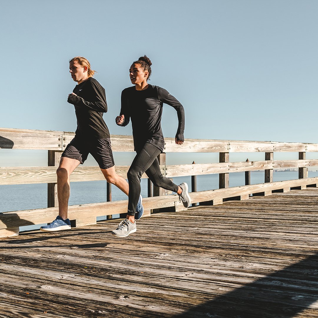 SauconySpain's tweet photo. Es lo que haces con las zapatillas, lo que verdaderamente cuenta. ¡Feliz finde! #LinearShade #WeWhoRun https://t.co/eCDc62G488