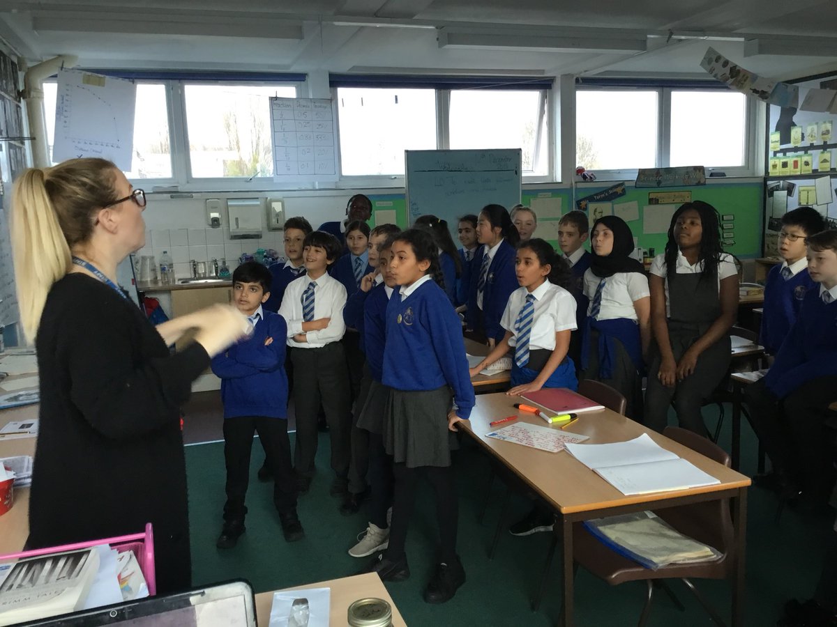 Y6stannes's tweet photo. Learning our Christingle song! https://t.co/9eaL9WTaTO