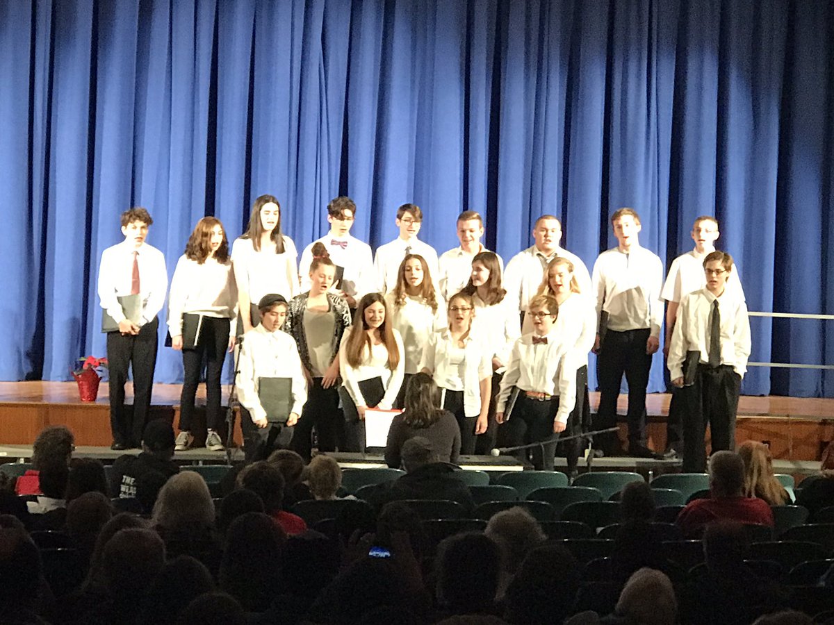 DepositCSDSupt's tweet photo. Feeling festive at DCS as the middle and high school bands kicked off the holidays with a winter concert last night. Traditional favorites, modern music, and even the African drumming ensemble entertained us all! #DCSpride #Lumberjacks https://t.co/0UbXc9aewq