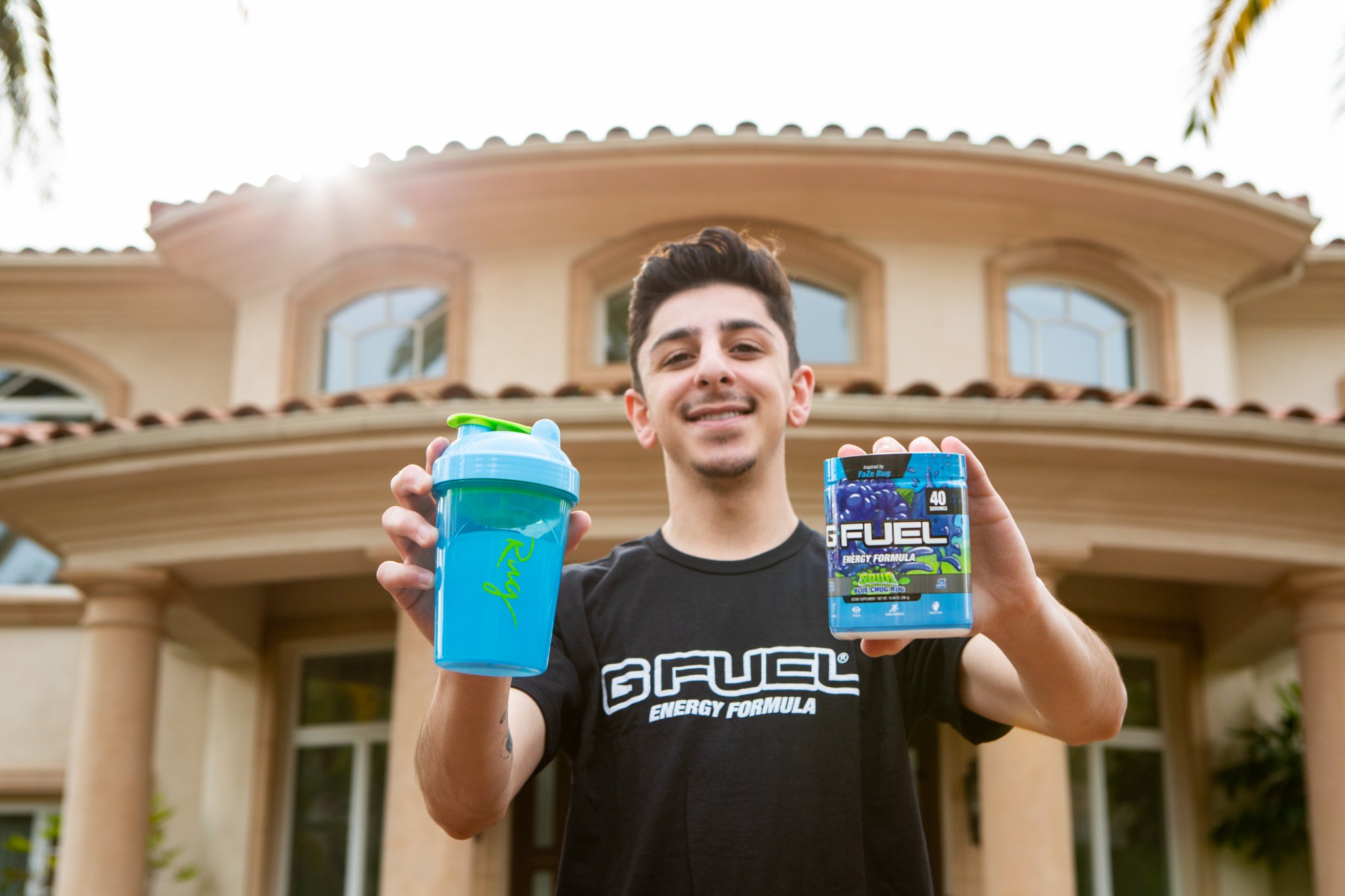 #GFUEL x @FaZeRug https://t.co/1qjaKDf0e0 💜💦” .