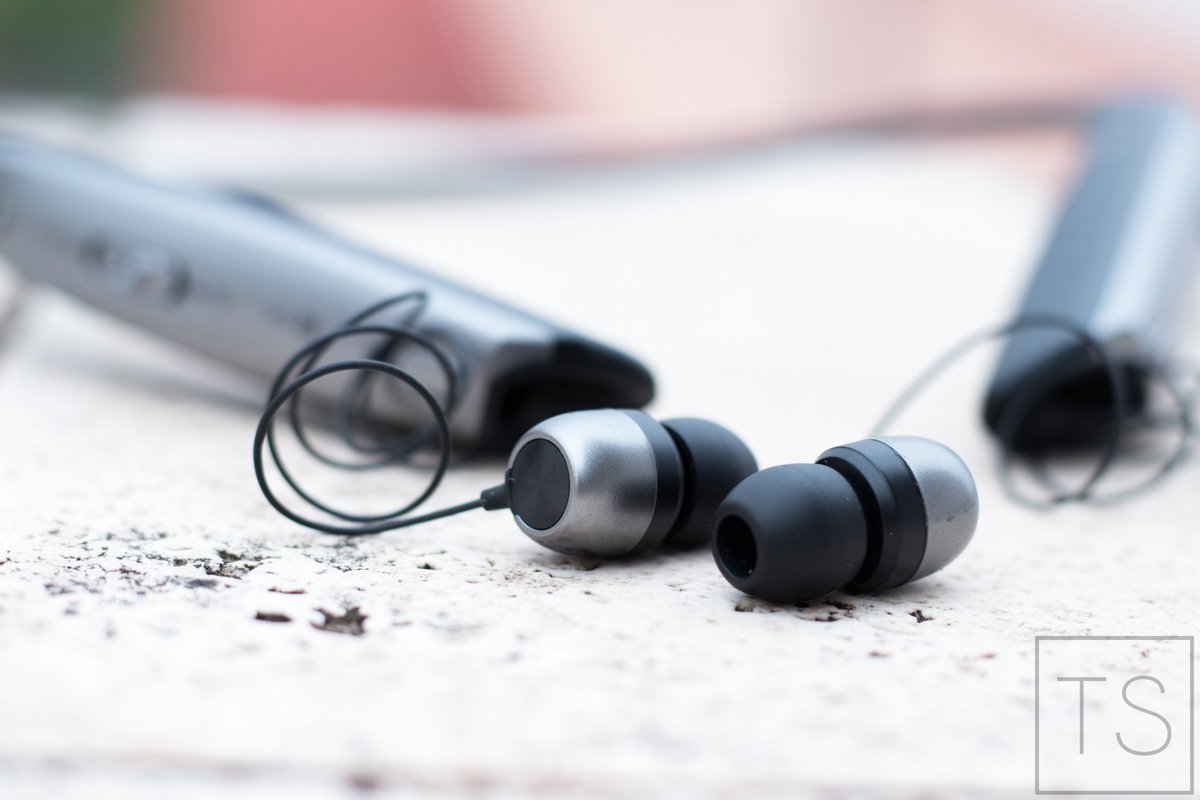 ¿Unos auriculares con altavoz? ¡Os contamos todo sobre los Tone Ultra @LG_ES en la web! technospace.es/2018/12/12/lg-…