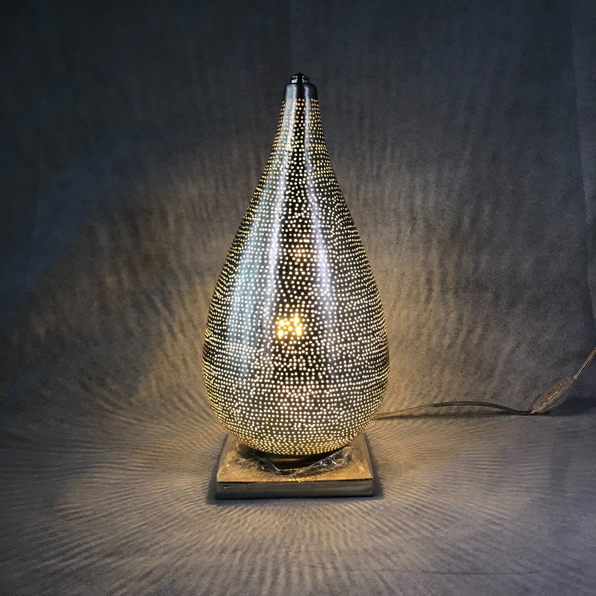 Pendalier's tweet photo. Stunning pieces = Happy costumers.
Just a few of our products from our recent orders!
#lighting #lamps #pendant #pendalier #indoorlighting https://t.co/f3ov6fJ1ju