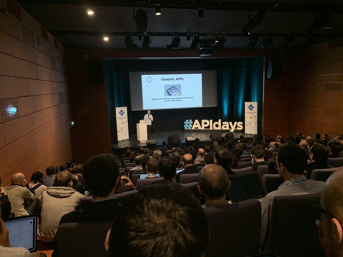 KoenAdolfs's tweet image. A great event again - #APIdays #Paris! Over 2500 API practitioners from all over the globe talking about #TheNewAPIStack and the #ProgrammableEconomy. #NewIdeas #NewPlans #NewContacts #Back2Work