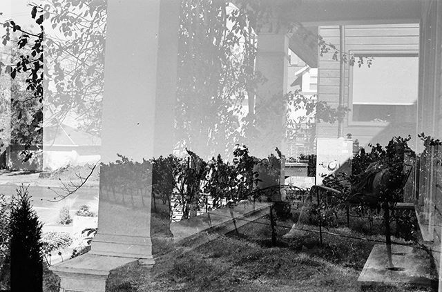 jerwaters's tweet image. Double exposure 
Portland//Sonoma
#olympusom2n #shootfilm #ilford #ilfordhp5 #50mm #filmisnotdead ift.tt/2UGDzBk