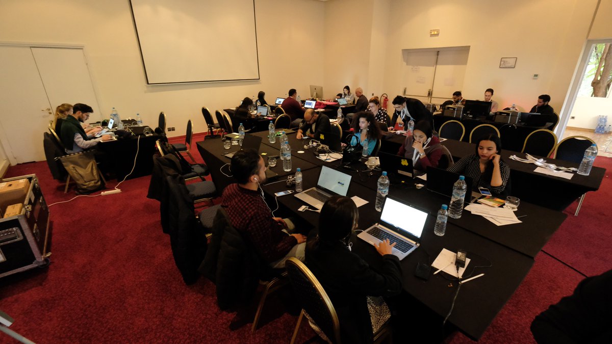 PolicyCenterNS's tweet photo. #BehindTheScenes | Our volunteers working hard on making this year's edition of the @Atl_Dialogues #AD2018 better than ever ! 
#Atlantic_dialogues #ChangingMentalMaps #OvercomingChokePoints https://t.co/Dx0SlaSzUu