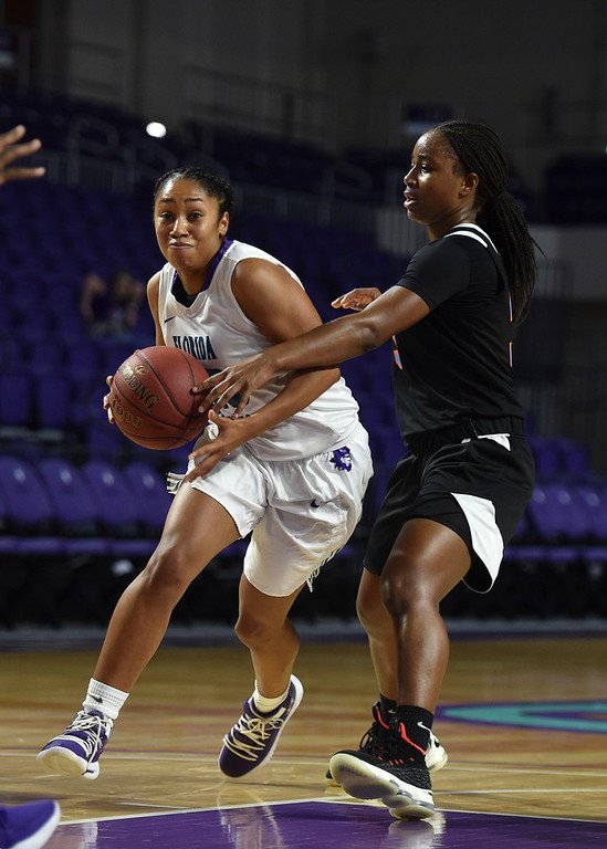 FSWBucs's tweet image. And some more fantastic captures from another one of our ever talented local photographers @tessamort from last night! 

🖼️📷&amp;gt;&amp;gt;&amp;gt; bit.ly/2EreyW4