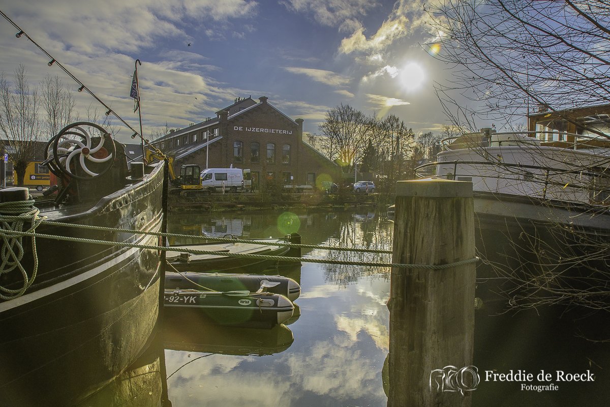 mijnpiushaven's tweet photo. #Havenbeeld: De #IJzergieterijtilburg
gezien vanaf de overkant van de #Piushaven
πΈ @freddiederoeck -<->- https://t.co/3zhoTRYMct https://t.co/aiX4kGsYZT