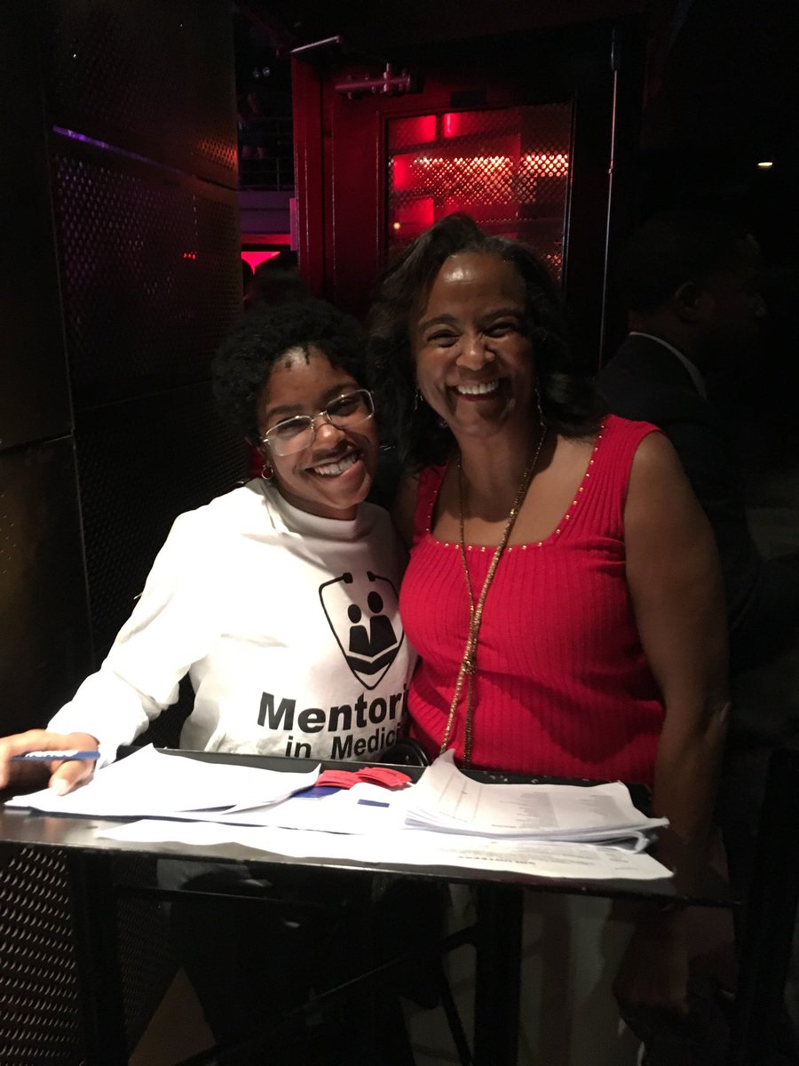 PRESnyblackmba's tweet photo. #upmixer holiday edition https://t.co/OmttpEM2aT