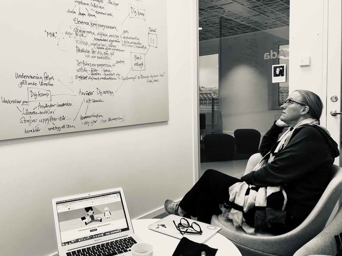 Produktiv eftermiddag på <a href="/stiftelsen/">Internetstiftelsen</a> med fokus på elevers digitala kompetens och nationella resurser #skolDigiplan Stort tack till grymt kunniga <a href="/kalexanderson/">KristinaAlexanderson</a>