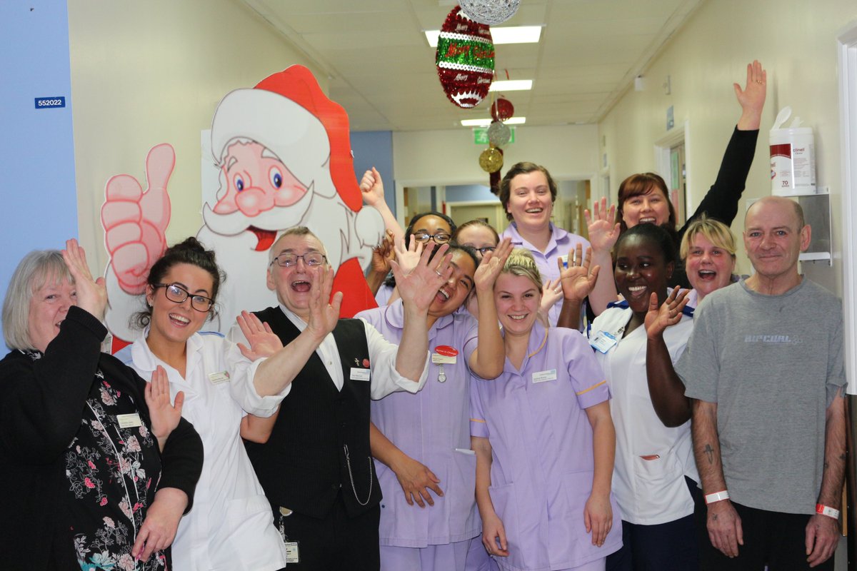 A familiar-looking visitor was spotted on ward 26 at Bradford Royal Infirmary today! Although he didn't have any presents with him, he did help decorate the ward to help #patients cope a little easier with a spell in hospital at #Christmas. #Bradford #patientexperience #NHS 🎄