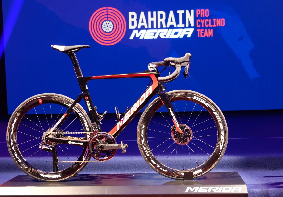The official presentation of @Bahrain_Merida in #Hvar's historic arsenal is over. Here's some impressions of the event, the new jersey design and the look of the new <a href="/MeridaBikes/">Merida Bikes</a> REACTO for 2019. #itsaboutus #cycling