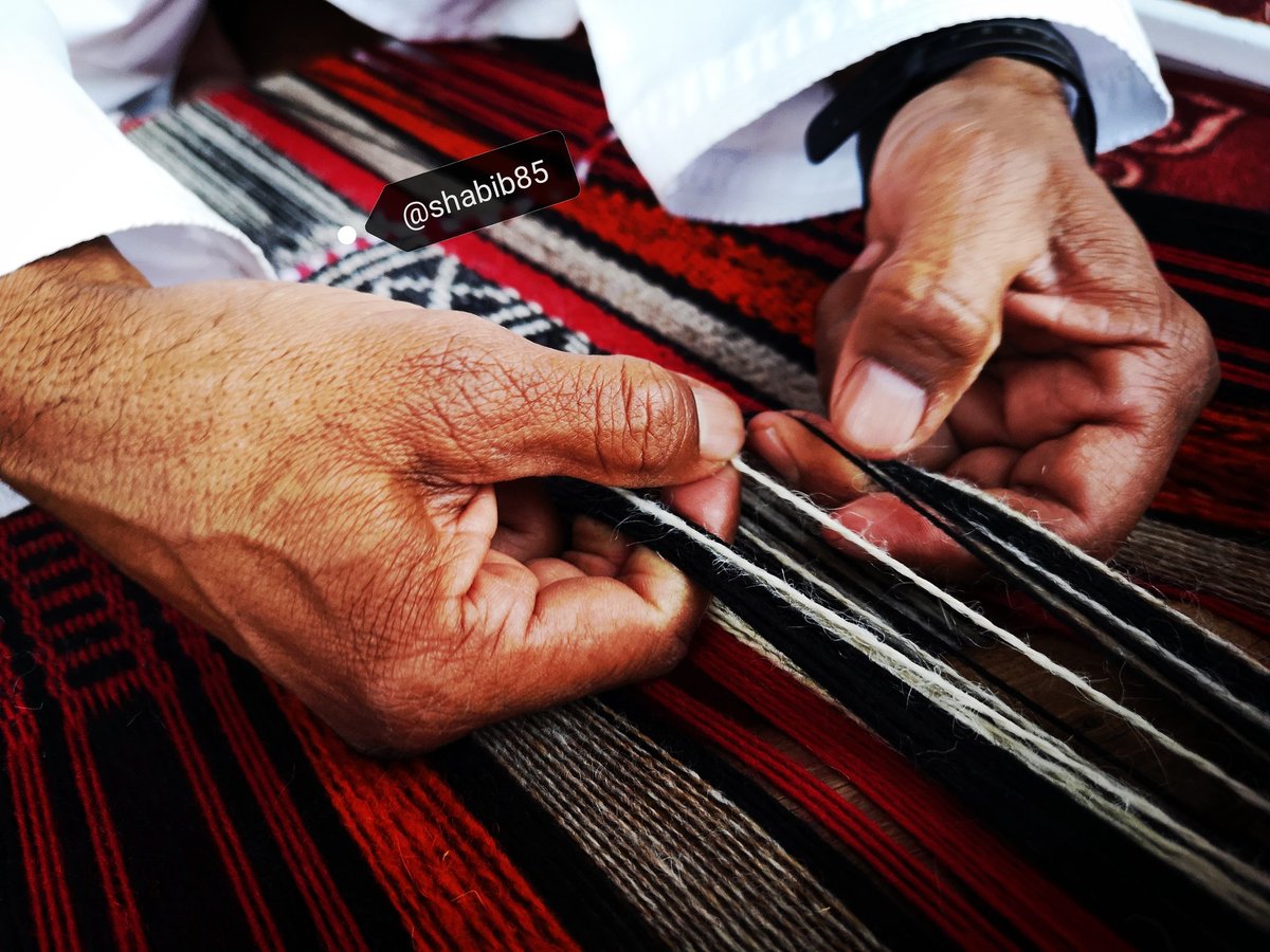 من ظن أن الرزق سيأتيه بلا سعي
وأن الأماني تتحصل بالتمني
وأن الصعود للقمة لا يحتاج للتعب
وأن النجاح يتحقق بلا ثمن...

فقد أخطأ الطريق وما عرف الحياة!