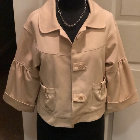 pepper1082's tweet photo. So good I had to share! Check out all the items I'm loving on @Poshmarkapp #poshmark #fashion #style #shopmycloset #keen #bcbgirls #bp: https://t.co/01KTeuedPP https://t.co/cVNTSQVEqO