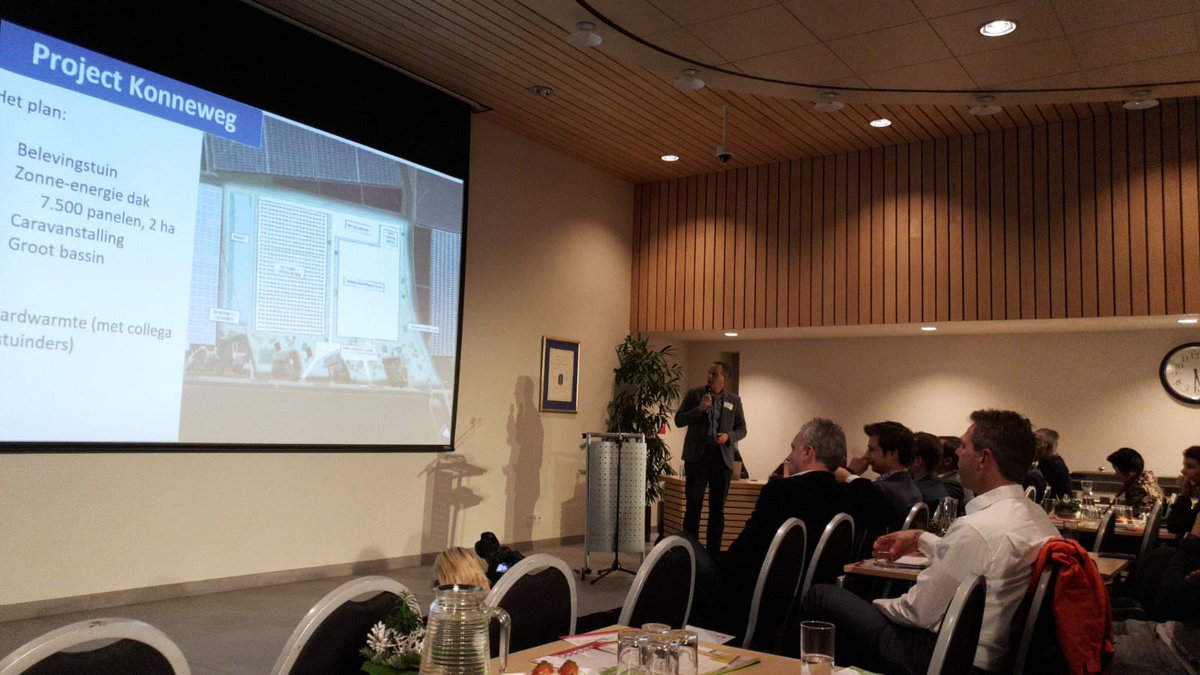 .<a href="/JVarekamp/">Jan Varekamp</a>  van Vers van Voorne: "Wij hebben gekozen voor volledig elektrisch. Dat was sneller beschikbaar dan bijv. aardwarmte, en we hoefden minder investeringen te doen." #greenportenergie