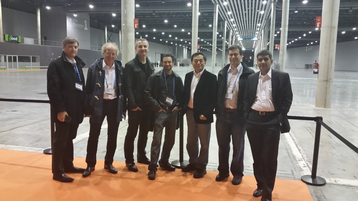 DeshRSingh's tweet image. One from the memory HP’s  original #DevOps innovation team at #hpediscover  in Barcelona @jameschen ⁦@ojacques2⁩ ⁦@RafGar2⁩ ⁦@AppEarny⁩