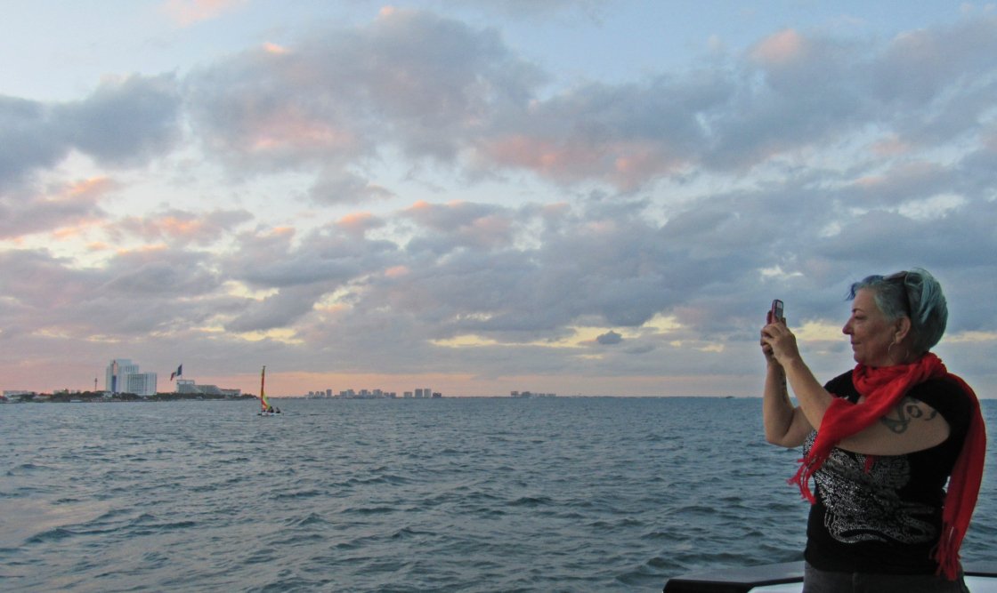 In love with this photo of @cancuncanuck #sunsetbp