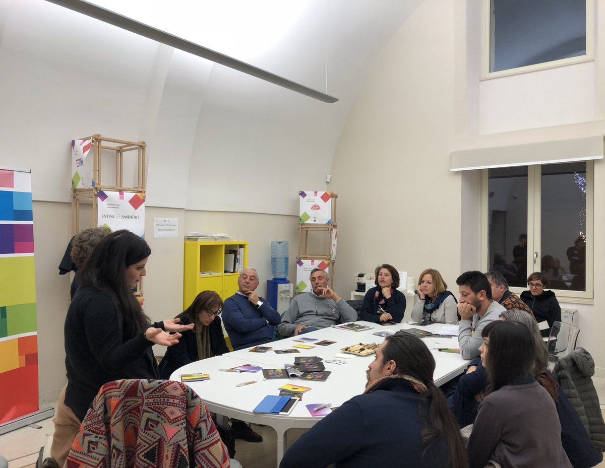 Il nostro community center è aperto! Vieni a trovarci nel nostro spazio, proponi la tua idea e realizza il tuo progetto di comunità per #matera2019👉bit.ly/communitymater… 👨‍👩‍👧‍👦👨‍👨‍👦 #openfuture