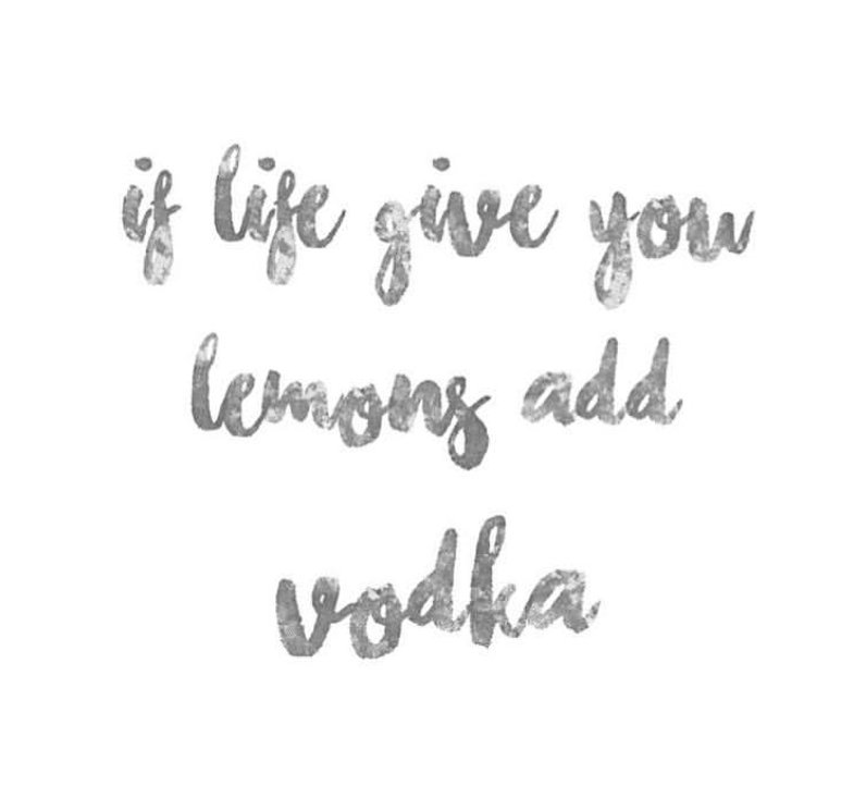 Lo podemos decir más alto pero no más claro!😝☝🏻 Dale un vistazo a nuestro Recetario, hay nuevos posts🍸✨
•LINK IN BIO 🔥
•
#quotes #quote #quotesaboutlife #alcoholink #alcohol #cocktails #cocktail #coctel #cocteleria #bar #barman #bartender #bartenderlife #meneadosbcn
