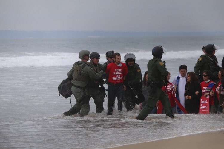 Clergy are being baptized in resistance as they welcome migrants at the border & are arrested by border patrol. This should be national news, like those who marched w/ MLK for voting rights in Selma.