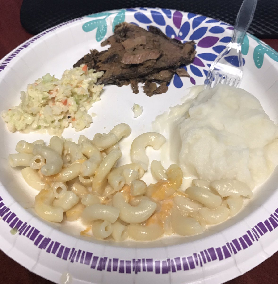 tsaprano99's tweet photo. I hate to complain about free food, but a catered service brought in lunch for the office and I had to share this spiceless Crime against food 😂. #nospice #blandish #wheresthepepper #nocheese #butterless roast beef was ahhight though... https://t.co/Amyywt7fdH