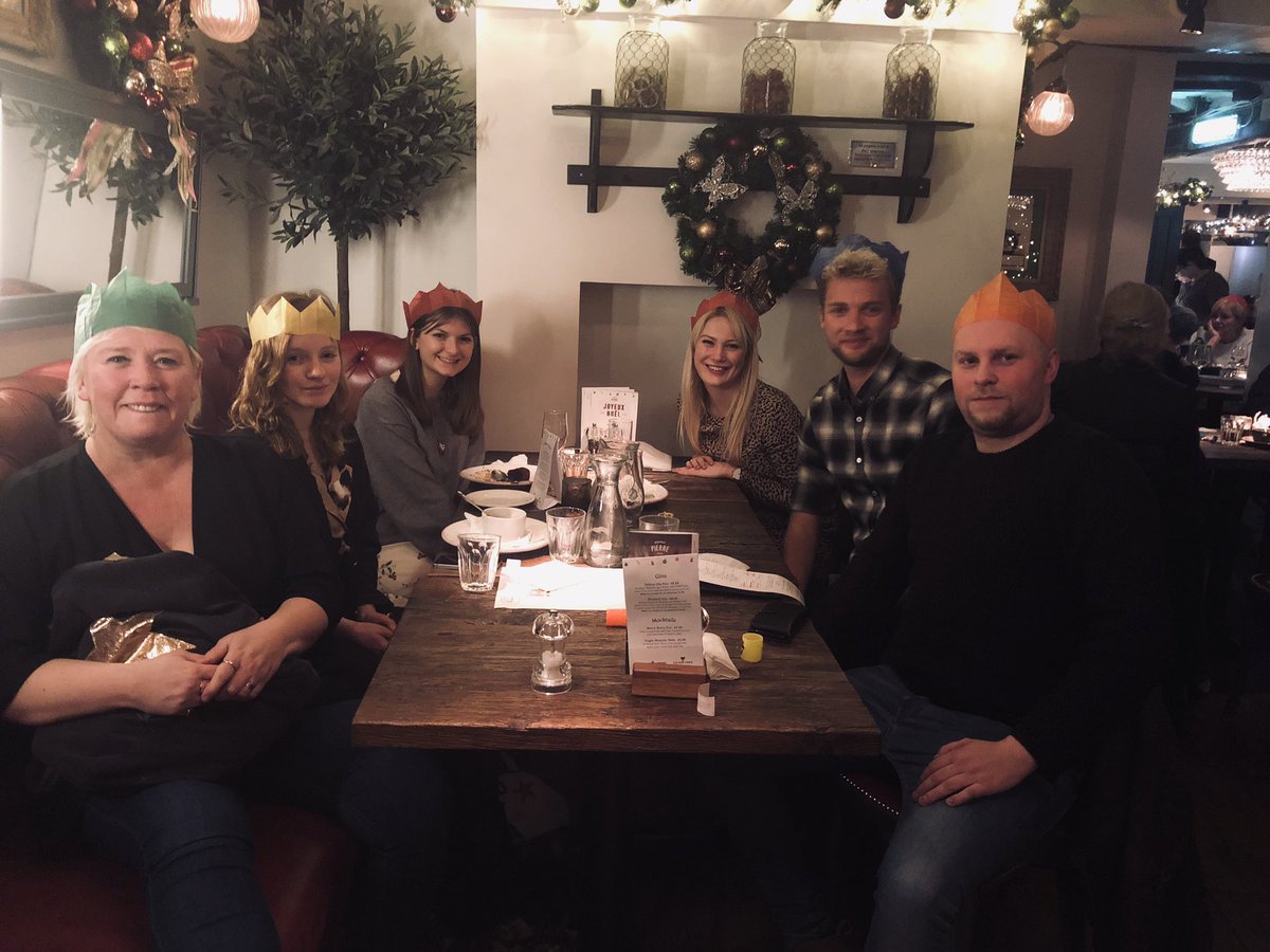itsemmahogan's tweet photo. Marketing, sales and development do Christmas! #GlacierBar #AllTheFood #SoMuchBread https://t.co/kDurDXvEyw