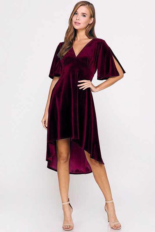 LexsofCarytown's tweet photo. 🎄New holiday arrival🎄 This velvet dress comes in two rich jewel tones AND it’s a part of the 25% off sale 😍💃✨ #ilovecarytown #holidayparty #shoplocalrva #shoprva #rva https://t.co/ir22TmxSTC