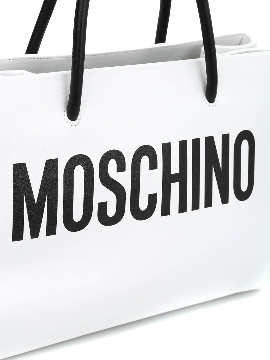 MystetB's tweet photo. This brand is well-known by it's unusual collections. A lot of cool bags, swimsuits, backpacks, accessories and other items are waiting for you at our special Moschino Box😍
.
.
.
Do you like Moschino, or think it is too unusual for you?😊
#moschino #moschinobag https://t.co/l6dkRuBnlR