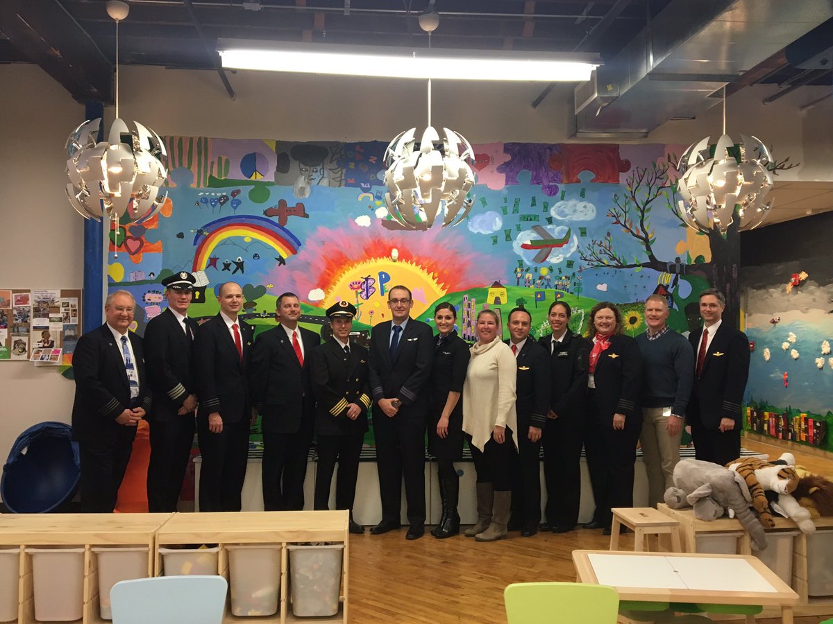 NJASAP's tweet photo. NJASAP was privileged to join the Columbus Chapter of @pilotsforkids in supporting the @HomelessFamFdn Christmas Wish Program. #5Years #CBus https://t.co/s855OJjAni