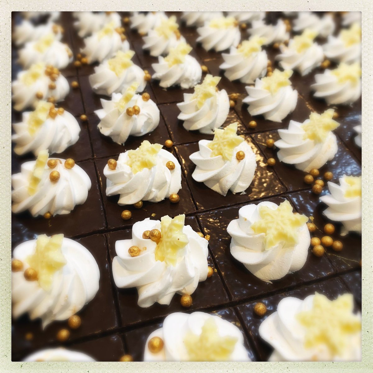 MapleStPastry tweet picture