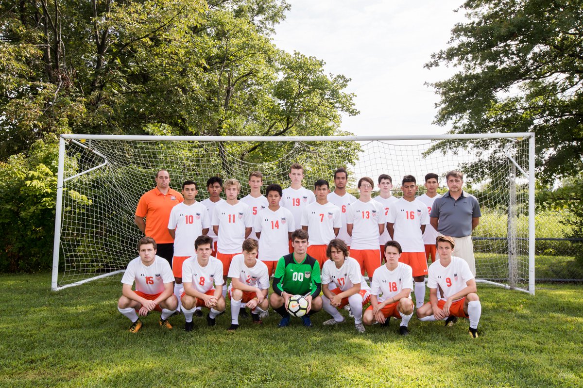 theSMSD's tweet photo. Congratulations to the 4,400 Shawnee Mission high and middle school students who participated in the fall athletic season. Read more and see the title-holders here: https://t.co/tXynVqVBny @SMNindians @SMEOffice @SMWestOffice @SMSouthTDain @smnw_office https://t.co/Is8DCsY8k0