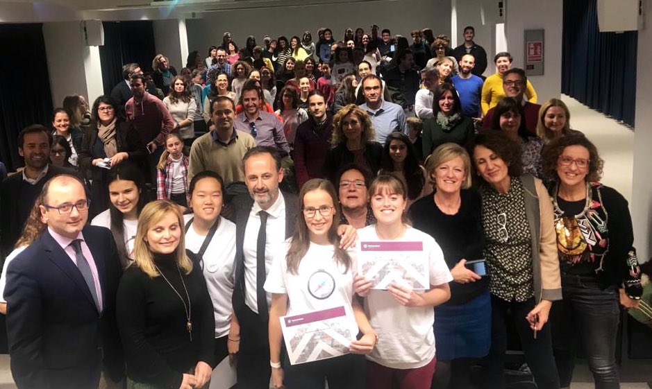 jacello's tweet image. Hemos lanzado #TechnovationChallenge MURCIA , programa de emprendimiento tecnológico para CHICAS 👩🏻👱🏼‍♀️👧🏻👩🏻‍🦰 de 10 a 18 años que tendrán que desarrollar una app que de soluciones a alguno de los retos para el #DesarrolloSostenible de @ONU_es ! 
#TalentoSTEM
#GirlsForAChange