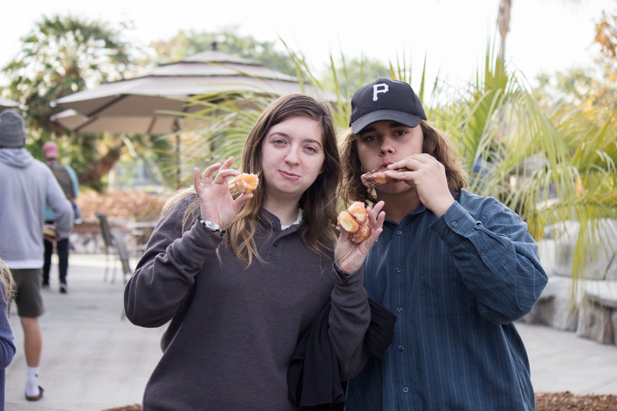 ccbcmurrieta's tweet photo. 🍩 What better way to celebrate the #CCBCFall18 semester than with donuts?
Today is the last day of class! We hope that the Lord has ministered to your heart and given you the desire to join Him in His work #NearAndFar 🌎. What is your favorite memory from the semester? https://t.co/QoemVlpM7m