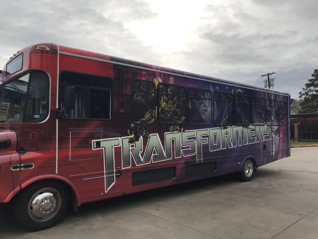 trturnage2016's tweet photo. Fundraiser Party Bus for our Herty friends!  #HertyHasHeart #BigKahuna https://t.co/ZmmilNWrDX