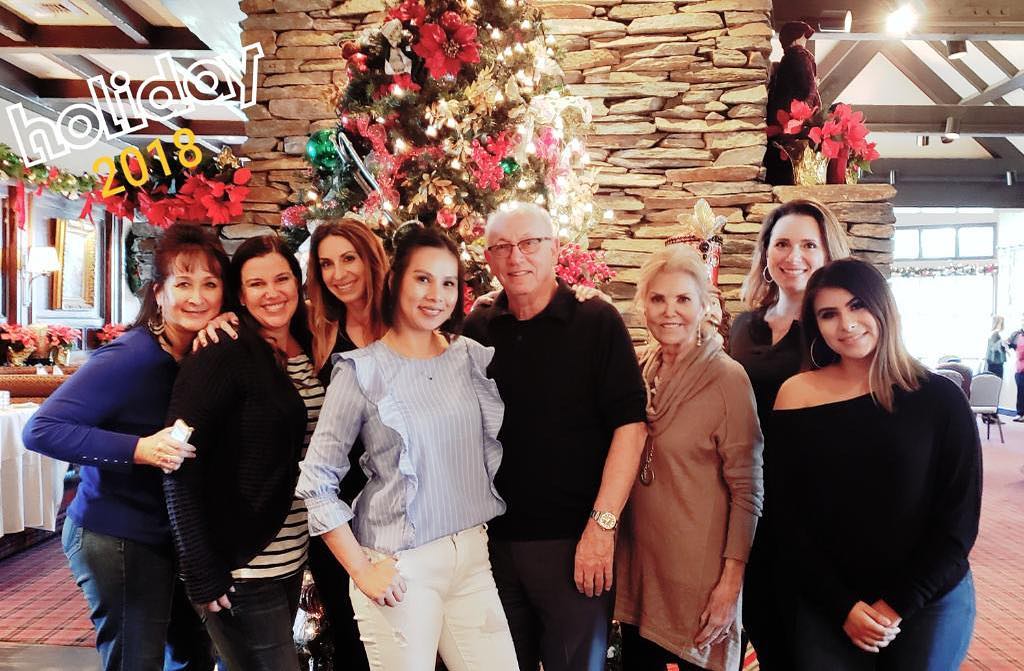 GMitchellTurk's tweet image. Dr. Turk &amp;amp; Staff at our annual Christmas lunch at the summit house in Fullerton, FUN FUN FUN 🎄☃️❄️🎅🏻