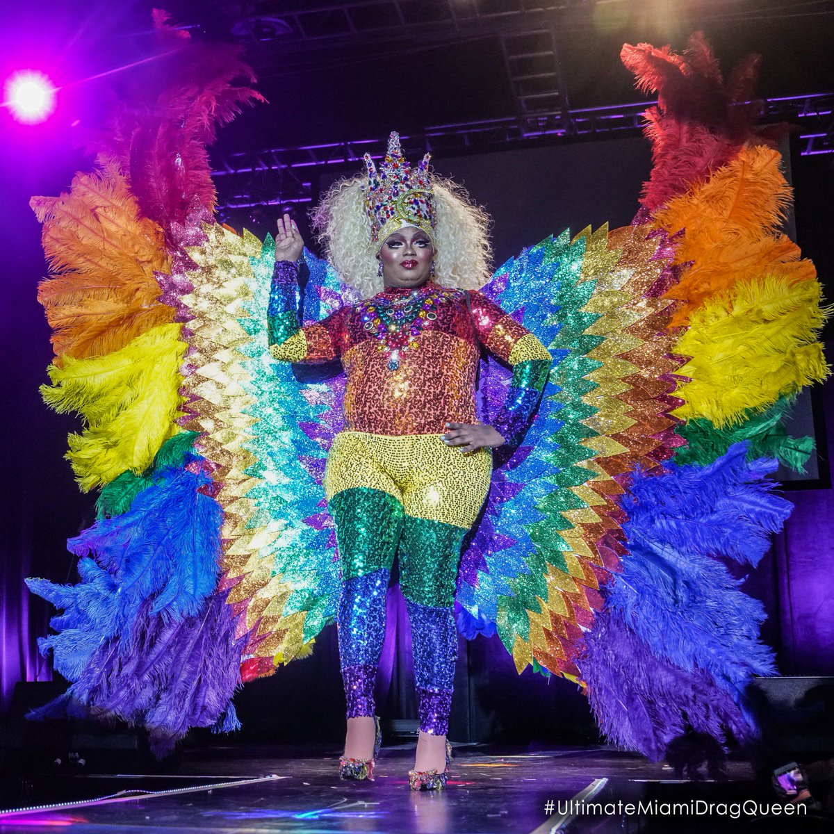 ULTIMATEMIAMI's tweet photo. Entries are now OPEN for #UltimateMiami - Season 8! 🎉

🎤 Ultimate Miami Comedian ~ 3.29.19
👑 Ultimate Miami Drag Queen ~ 3.30.19

Do you have what it takes to be named the ULTIMATE &amp; walk away with the $5,000 grand prize? 

Apply to be a CONTESTANT 👉 https://t.co/AyrqeDiaqH https://t.co/ceDAoauoFc