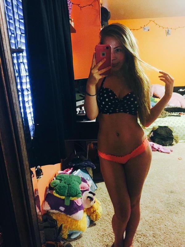 BeautifulNudes3's tweet photo. Sexy Snap whore https://t.co/rWupakUFe2