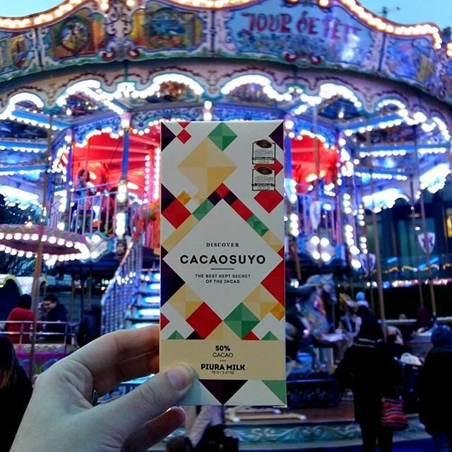 delikats_com's tweet photo. ☃J-13 avant Noël ! ☃ 
Rendez-vous au manège enchanté avec la tablette Cacaosuyo 🎠

#chocolat #beantobar #cacao #cacaosuyo #chocolate #noel #christmas #manege #peru #incas https://t.co/HSve3UuMb8 https://t.co/o1wfMwckht
