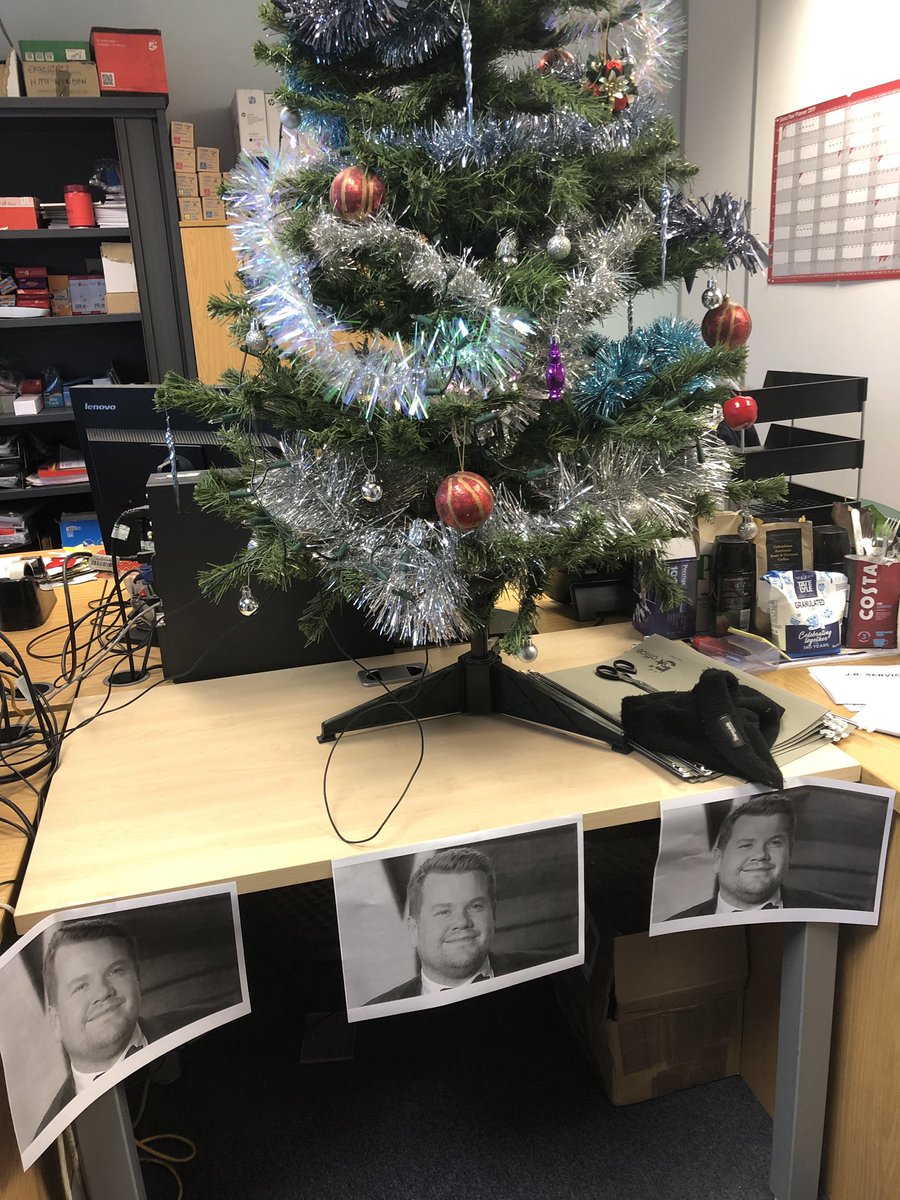 DavidJohnSevern's tweet photo. For Health &amp; Safety reasons, we’ve had to cordon off the Christmas Tree. #Christmas #JamesCorden #HealthAndSafety https://t.co/jdZZ8SDj4g