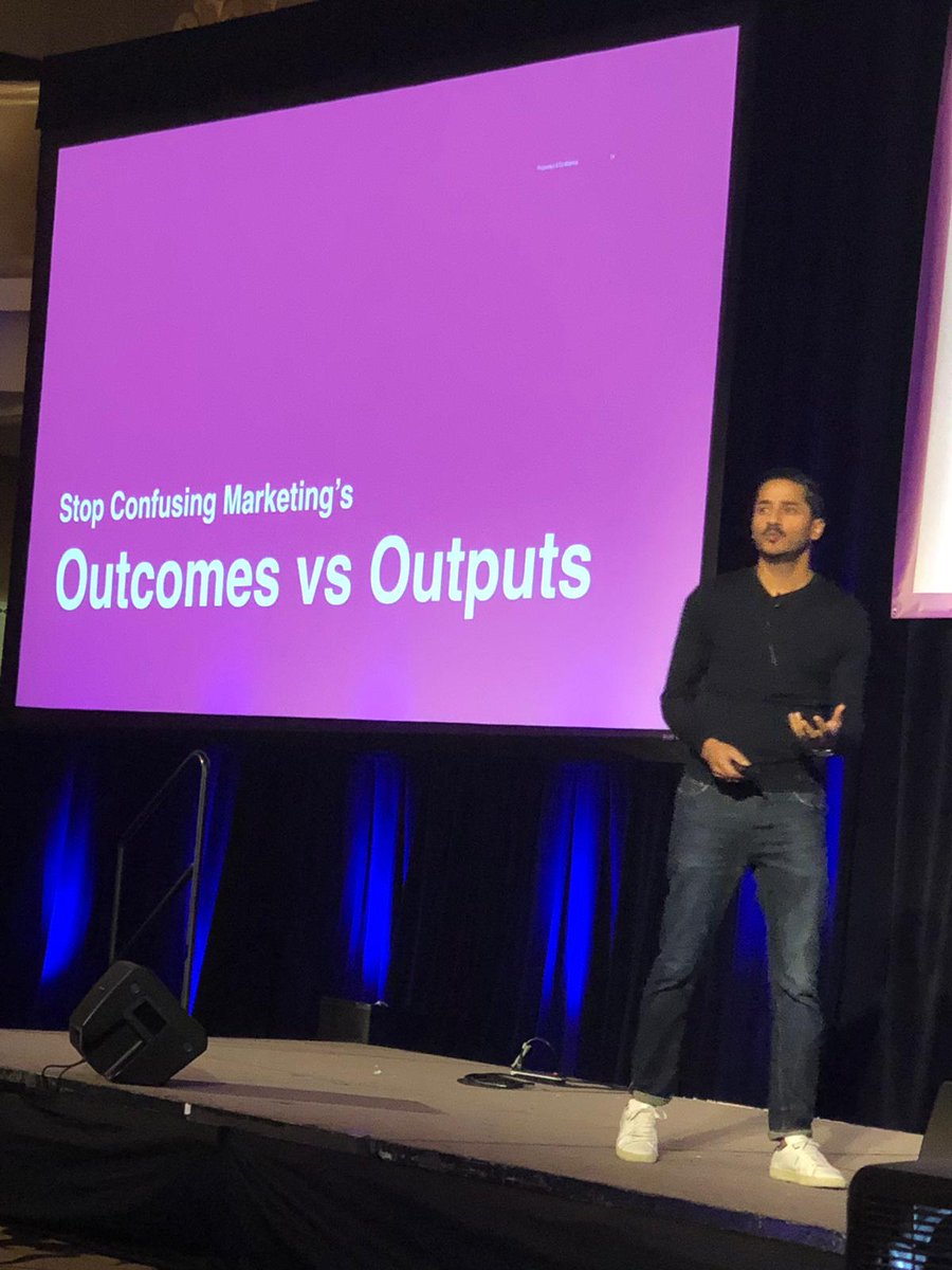 growthmktconf's tweet photo. "Start with an amazing product experience because if the product experience is sub-optimal then investing in the other stages is futile!" 

Lessons by @inspiremartech Mayur Gupta at #GrowthMarketingConf #GMC18 https://t.co/cQxULxMY8L