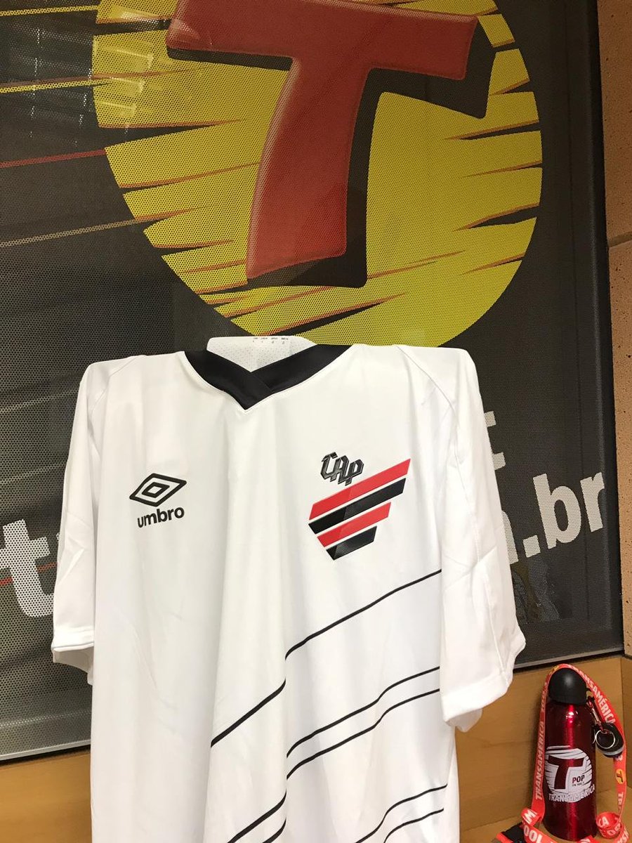 EsportesTMC's tweet photo. PROMOÇÃO FINAL SUL-AMERICANA TRANSAMÉRICA
VOCÊ QUER LEVAR ESSA CAMISA DO ATLÉTICO (NOVAAA)) PARA CASA?

DÊ RT NESSE POST

MANDE SEU NOME, BAIRRO E A HASHTAG #FURACÃONATRANSAMÉRICA

PRONTO!! VOCÊ ESTÁ CONCORRENDO

DOBRE SUAS CHANCES PARTICIPANDO NO INSTAGRAM DA RÁDIO! https://t.co/g1chu7E3U9