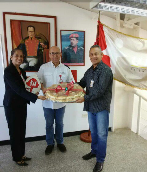 XYZOLGA's tweet photo. La EMAP Oriente realizó visita de salutación a la UNES, Anzoategui. Estrechando lazos de fraternidad entre  ambas organizaciones. Seguimos trabajando en favor de la familia humana. #FormarParaTransformar https://t.co/hBl2U7SQoM