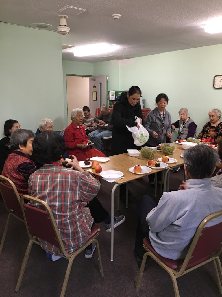 flemingdonpm's tweet photo. It's that time of the year when Flemingdon Park Ministry hands out gifts in compliance with the holiday ritual of gift-giving. Yesterday, FPM organized gift-giving event for the Seniors in our neighbourhood. #FPM #GiftGiving #BuildingCommunityThroughCompassionateService https://t.co/wOLXolOVYW