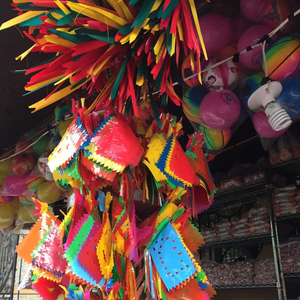 jemax_arq's tweet image. Colores, sabores y texturas que me recuerdan mi ninéz! “Dulcería Carol” está en Masaya y si están buscando dulces y artesanía típica, pueden encontrarlos en Monimbó. Más purísimas con dulces autóctonos! #ElHuevoChimboLaParte #ConectateConLoTuyo #ConsumiLocal