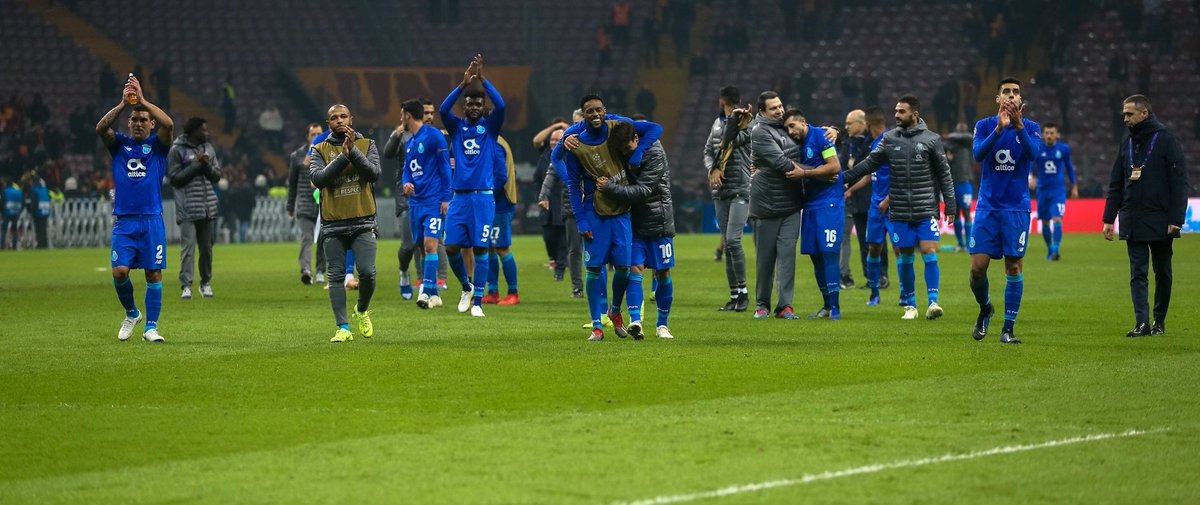 Duas equipas, um clube. Todos a lutar sempre pelo mesmo objetivo: A Vitória!
Vemo-nos na próxima fase! 💙 #UCL